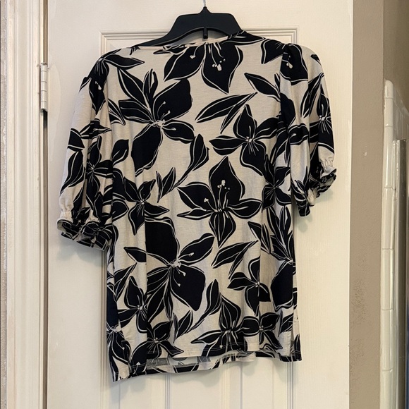 Belle by Kim Gravel Black Floral Blouse - Picture 3 of 5